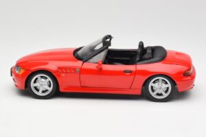 BMW Z3 E36/7 Cabriolet Rød UT Models 1:18 180024330 Metal — billede 4 af 8
