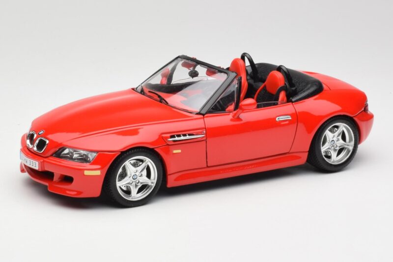 BMW Z3 E36/7 Roadster Rød Bburago 1:18 3349 Metal