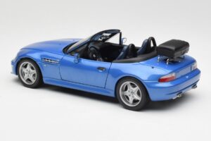 BMW Z3 M Roadster Med Bagagebærer Blå Metallic UT Models 1:18 20416 Metal — billede 7 af 8