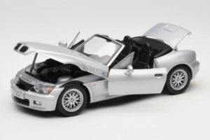 BMW Z3 Roadster 1.8 Sølv Forhandler Udgave UT Models 1:18 80439411712 Metal — billede 2 af 8