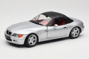 BMW Z3 Roadster 1.8 Sølv UT Models 1:18 20404 Metal