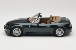 BMW Z3 Roadster 2.8 Mørkegrøn Forhandler Udgave UT Models 1:18 80439411713 Metal — billede 4 af 8