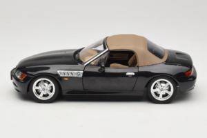 BMW Z3 Roadster Grøn Forhandler Udgave UT Models 1:18 80439411711 Metal — billede 4 af 8