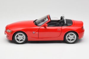 BMW Z4 E85 Roadster Rød Bburago 1:18 34046 Metal — billede 4 af 8