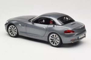 BMW Z4 E89 sDrive 35i Space Grey Metallic Kyosho 1:18 80432147085 Metal — billede 7 af 8
