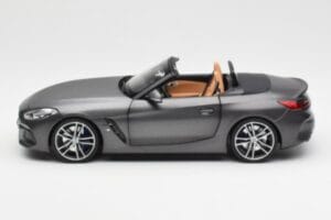 BMW Z4 G29 Grå Metallic Norev 1:18 183270 Metal — billede 4 af 8