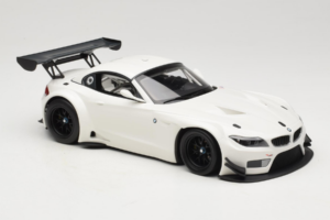 BMW Z4 GT3 E89 Hvid Minichamps 1:18 151122301 Metal — billede 4 af 6