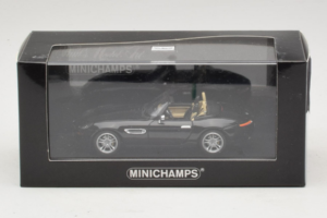 BMW Z8 Cabriolet Sort Minichamps 1:43 80420026607-R1 Metal — billede 4 af 4