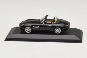 BMW Z8 Cabriolet Sort Minichamps 1:43 80420026607-R1 Metal