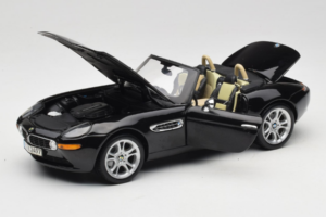 BMW Z8 Sort Kyosho 1:18 80439411729 Metal — billede 2 af 9