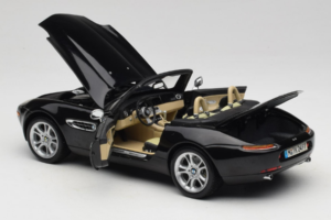 BMW Z8 Sort Kyosho 1:18 80439411729 Metal — billede 5 af 9