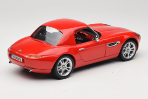 BMW Z8 Rød Kyosho 1:18 80439411730 Metal — billede 4 af 9