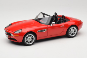 BMW Z8 Rød Kyosho 1:18 80439411730 Metal