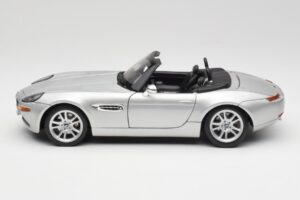 BMW Z8 E52 Titanium Silver Maisto 1:18 536896 Metal — billede 4 af 8