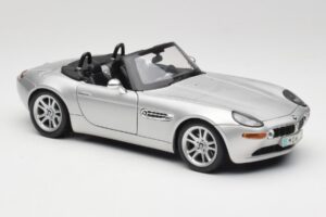 BMW Z8 E52 Titanium Silver Maisto 1:18 536896 Metal — billede 6 af 8