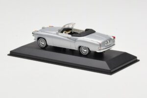 Borgward Isabella Cabriolet Sølv Minichamps 1:43 400096030 Metal — billede 3 af 4