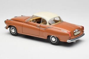 Borgward Isabella Coupe Bronze Hvid Revell 1:18 08982 Metal — billede 7 af 8
