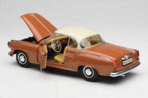 Borgward Isabella Coupe Bronze Hvid Revell 1:18 08982 Metal — billede 8 af 8