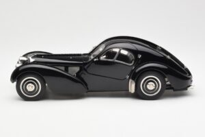 Bugatti 57SC Atlantic Sort CMC 1:18 M-085 Metal — billede 3 af 6