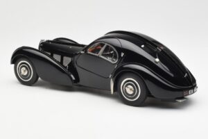 Bugatti 57SC Atlantic Sort CMC 1:18 M-085 Metal — billede 5 af 6