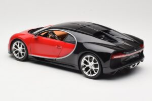 Bugatti Chiron Sort & Rød Bburago 1:18 18-11040 Metal — billede 7 af 8
