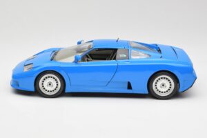 Bugatti EB110 Blå Bburago 1:18 3035 Metal — billede 4 af 8