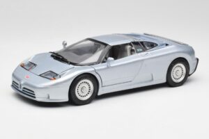 Bugatti EB110 SS Sølv Anson 1:18 30303-W-M2 Metal