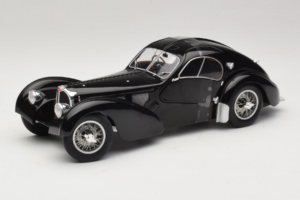 Bugatti Type 57 SC Atlantic Sort Solido 1:18 S1802101 Metal