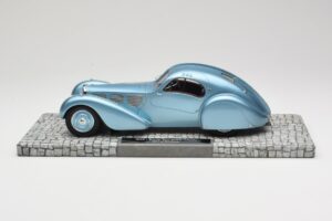 Bugatti Type 57SC Atlantic Blå Minichamps 1:18 107110320 Metal — billede 3 af 6