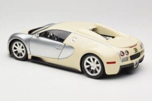 Bugatti Veyron Edition Centenaire Chrome Beige Minichamps 1:18 100110854 Metal — billede 7 af 8