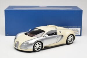Bugatti Veyron Edition Centenaire Chrome Beige Minichamps 1:18 100110854 Metal — billede 8 af 8