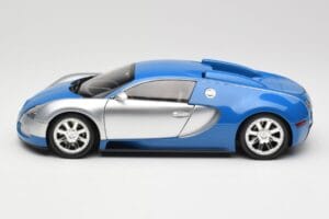 Bugatti Veyron Edition Centenaire Chrome Blue Minichamps 1:18 100110850 Metal — billede 4 af 8