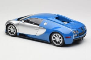 Bugatti Veyron Edition Centenaire Chrome Blue Minichamps 1:18 100110850-O Metal — billede 6 af 7