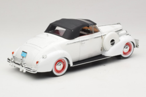 Buick Century Cabriolet Hvid Signature Models 1:18 18131 Metal — billede 2 af 6