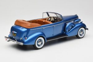 Buick Roadmaster 80-C Four Door Phaeton Blue Metallic BoS Models 1:18 BOS372 Resin — billede 2 af 6