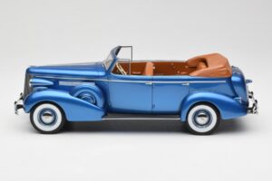 Buick Roadmaster 80-C Four Door Phaeton Blue Metallic BoS Models 1:18 BOS372 Resin — billede 3 af 6