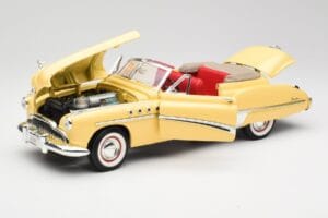 Buick Roadmaster Chrome Yellow Motormax 1:18 23124646-M17 Metal — billede 2 af 8