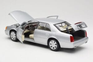 Cadillac DeVille DTS Maisto 1:18 56061 Metal — billede 5 af 8