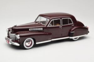 Cadillac Fleetwood 60 Special Sedan Rød MCG 1:18 MCG18071 Metal