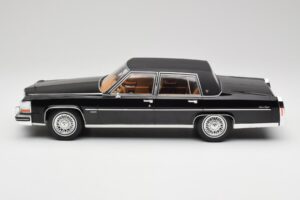 Cadillac Fleetwood Brougham Sort MCG 1:18 MCG18250 Metal — billede 3 af 6