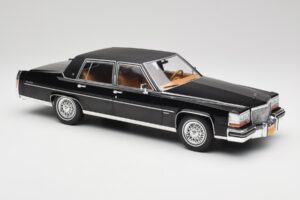 Cadillac Fleetwood Brougham Sort MCG 1:18 MCG18250 Metal — billede 4 af 6