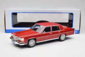 Cadillac Fleetwood Brougham Mørkerød Metallic MCG 1:18 MCG18251 Metal — billede 6 af 6