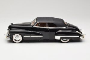 Cadillac Series 62 Sort Anson 1:18 30345 Metal — billede 4 af 8