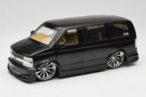 Chevrolet Astro Van Tuned Sort Jada 1:18 63122 Metal