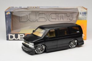 Chevrolet Astro Van Tuned Sort Jada 1:18 63122 Metal — billede 8 af 8