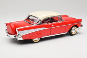 Chevrolet Bel Air Matador Rød & India Elfenben Road Legends 1:18 92109 Metal — billede 3 af 8