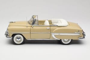 Chevrolet Bel Air Cabriolet Creme Sun Star 1:18 1623 Metal — billede 4 af 8