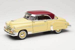 Chevrolet Bel Air Gul & Rød Motormax 1:18 73111 Metal