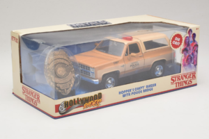 Chevrolet Blazer K5 Politi Stranger Things Metals Diecast 1:24 31111-24 Metal — billede 2 af 3