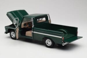 Chevrolet C-10 Grøn Sun Star 1:18 1360 Metal — billede 5 af 8